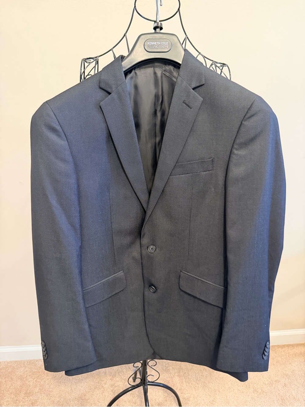 Kenneth Cole Reaction Men's Gray Black 2pc Suit 36R Jacket 30x30 Pants Notch